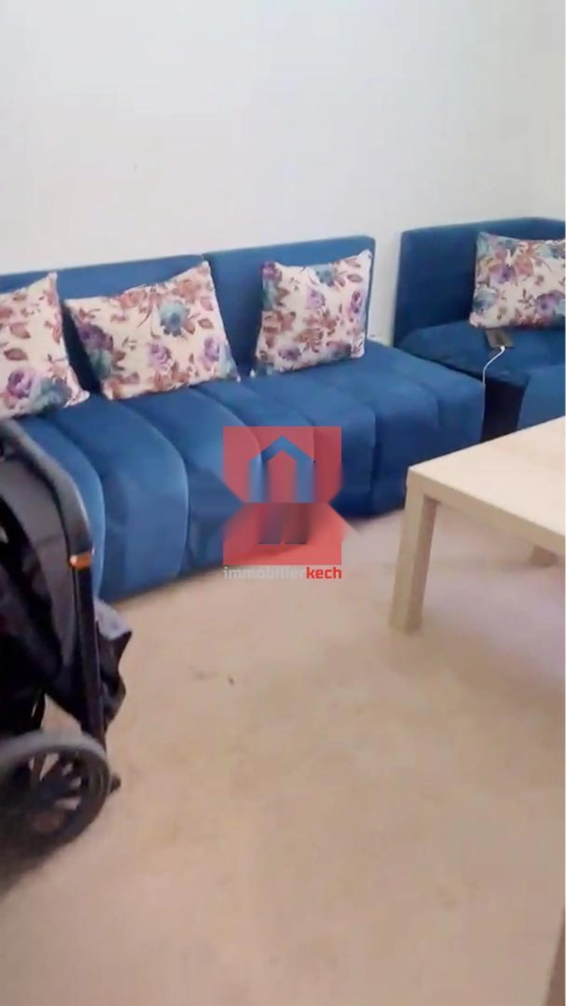 Appartement avec balcon à vendre à côté de Marjane