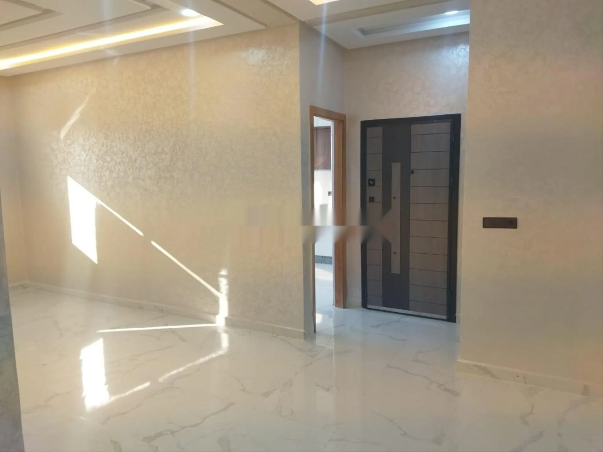 Appartement moderne avenue principale