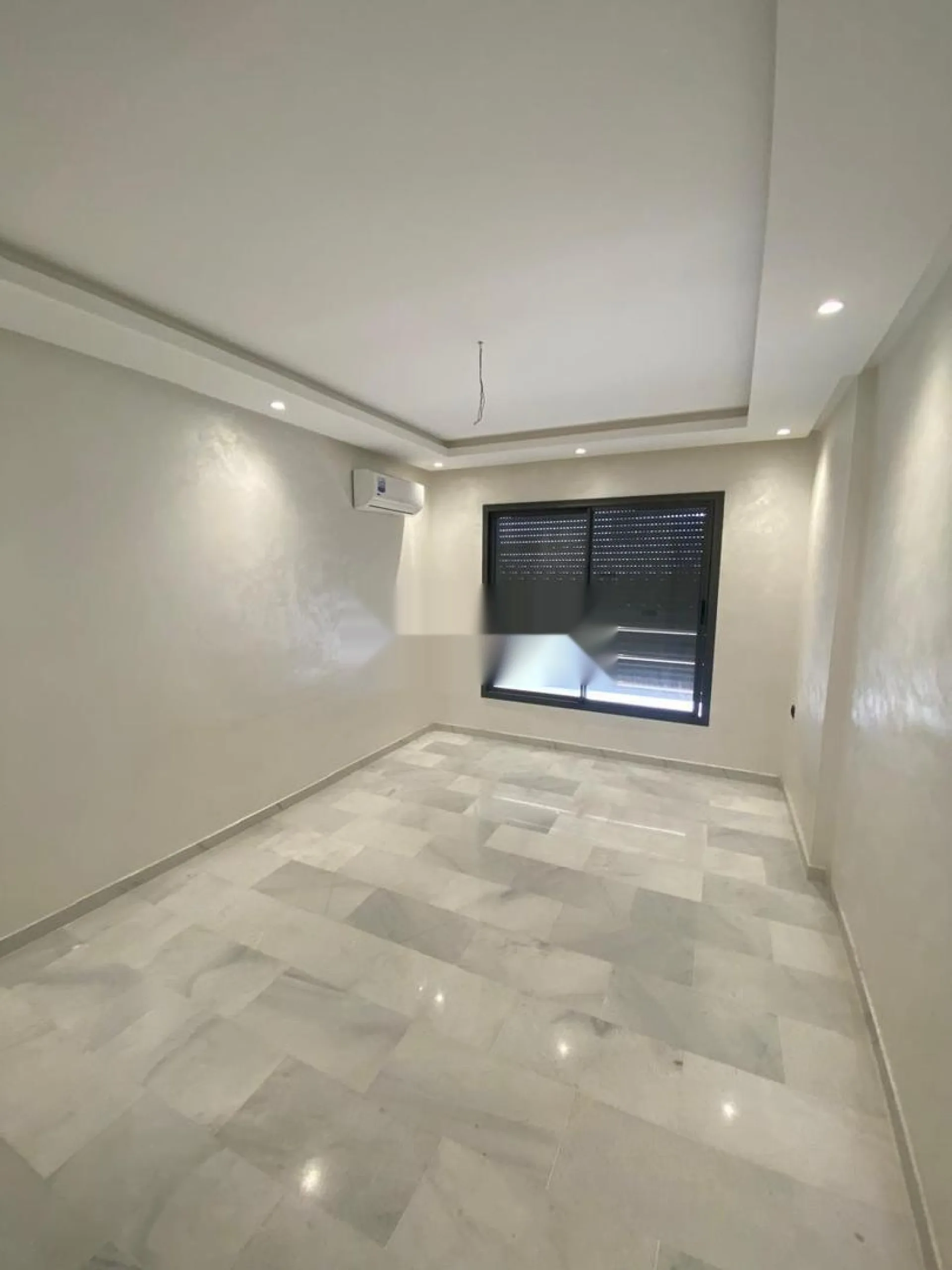 APPARTEMENT Vide 90M2 À LOUER Quartier Les Hôpitaux