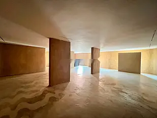 محل عرض مثالي للإيجار في سيدي غانم