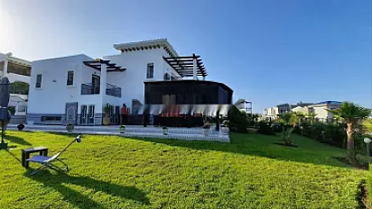 Villa de luxe avec vue mer plage Al Amine