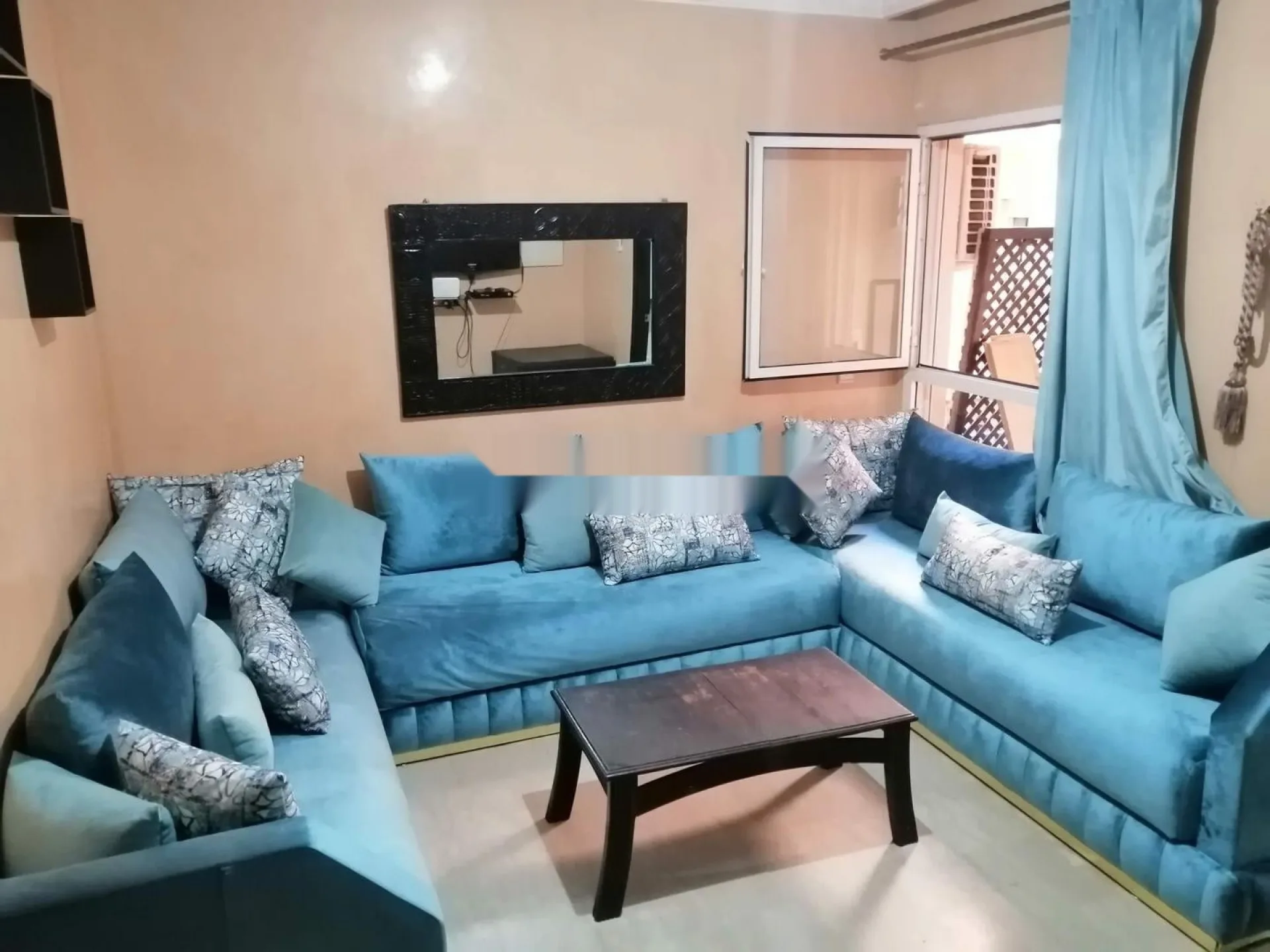 Appartement à louer Appelez-nous pour plus d'informations.