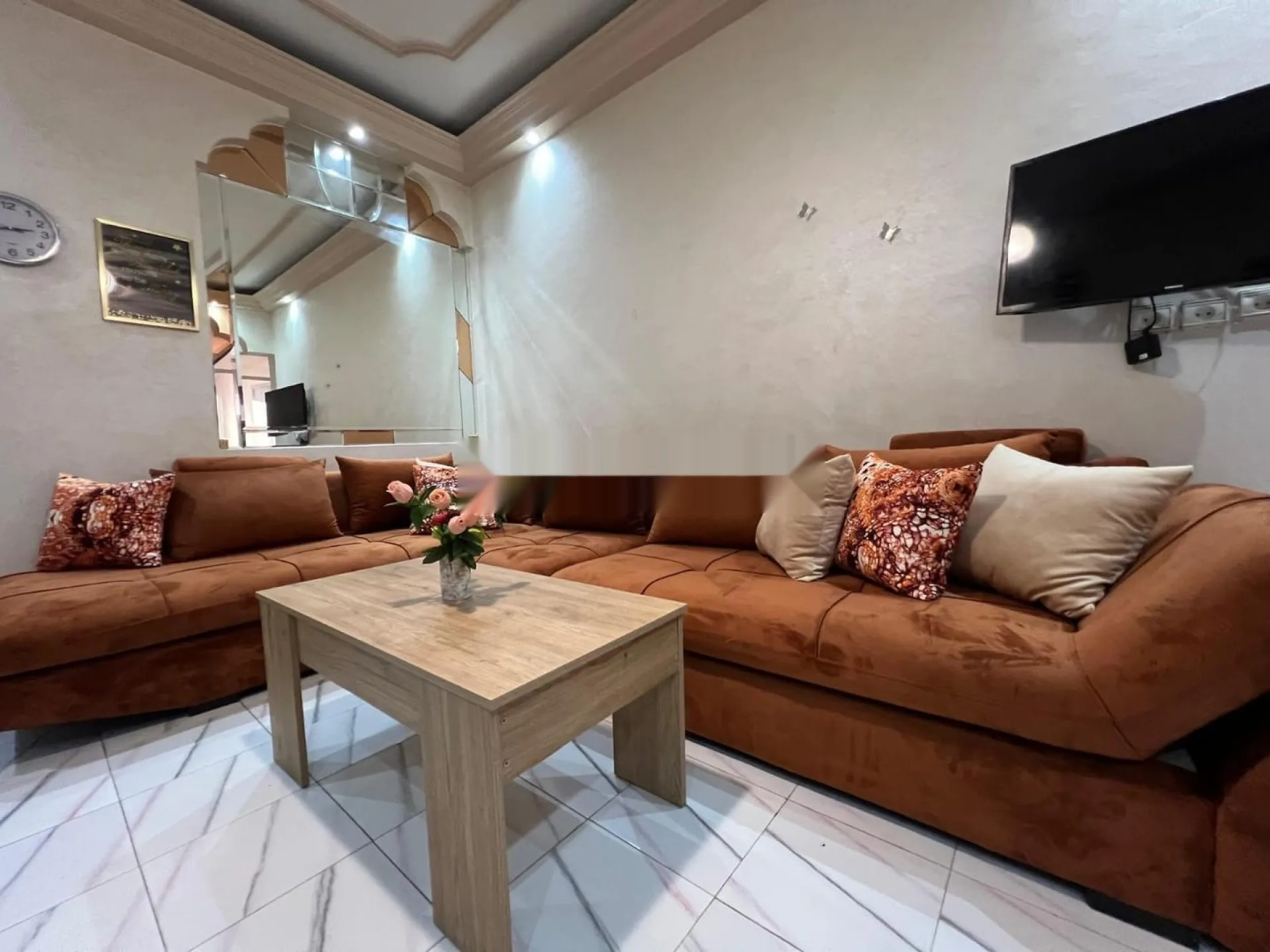 Appartement à côté de la corniche