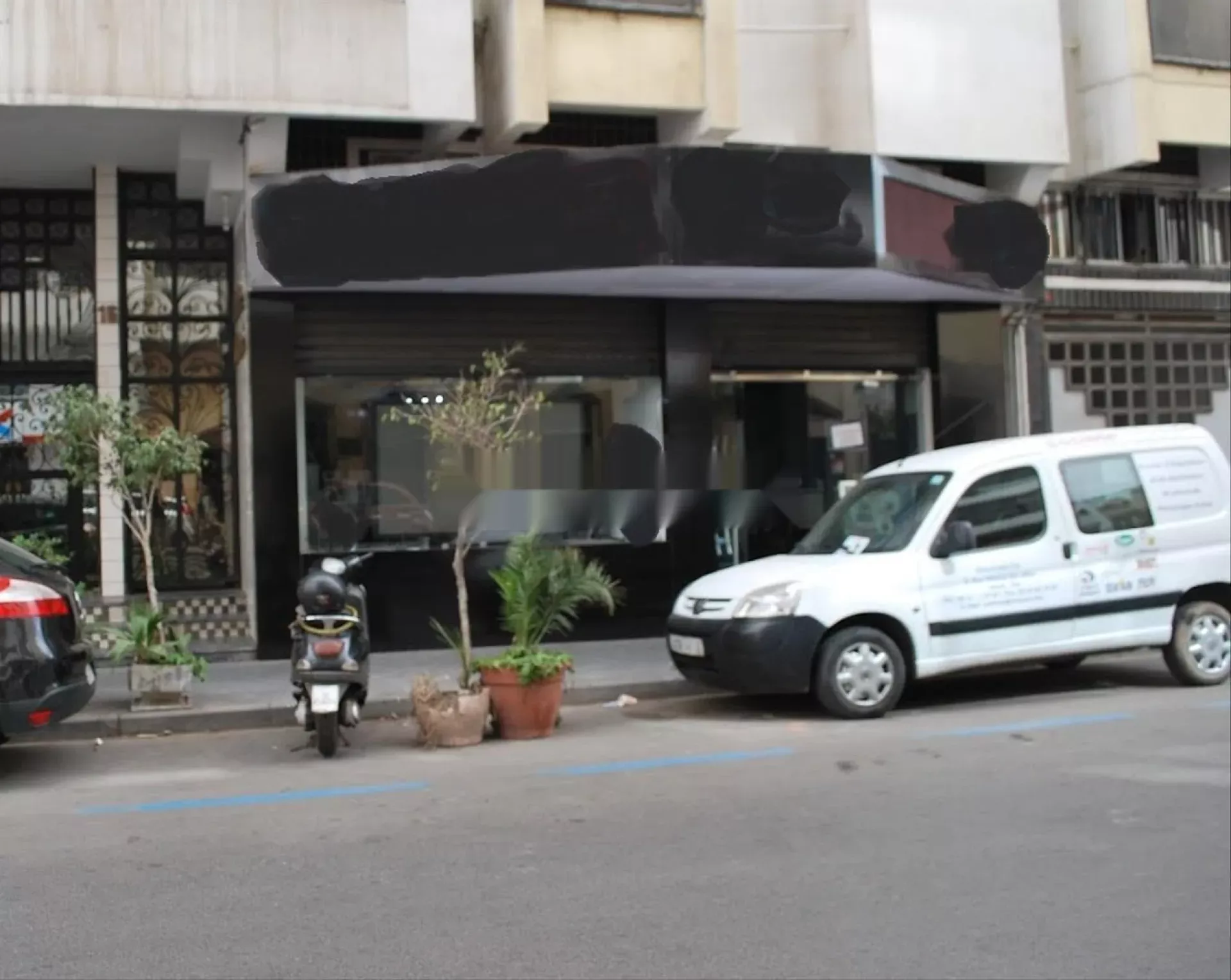 Local Commercial Idéalement Situé à Belvédère