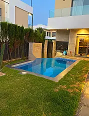 Villa piscine privée près des plages