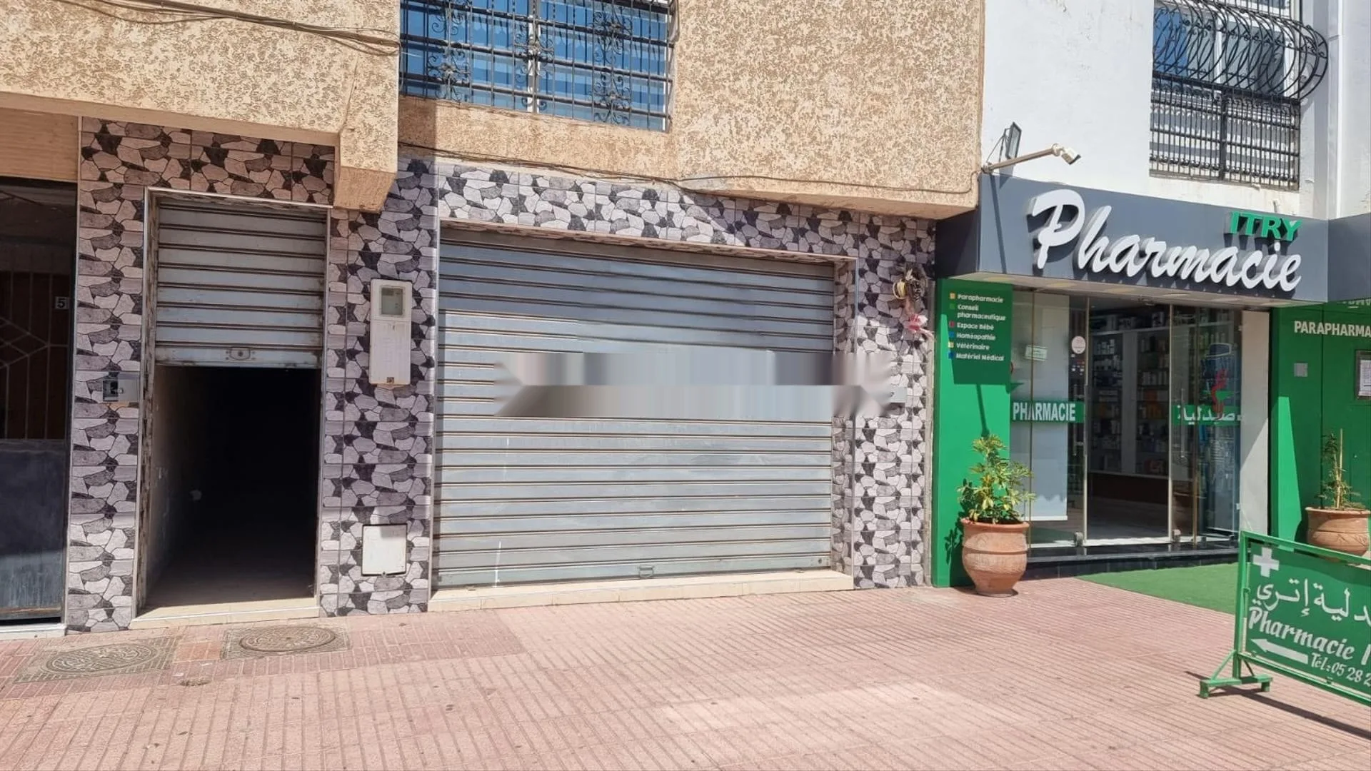 Local à vendre 72m2 à Riyad Salam