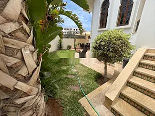 Belle villa a vendre a sonaba 361m2
