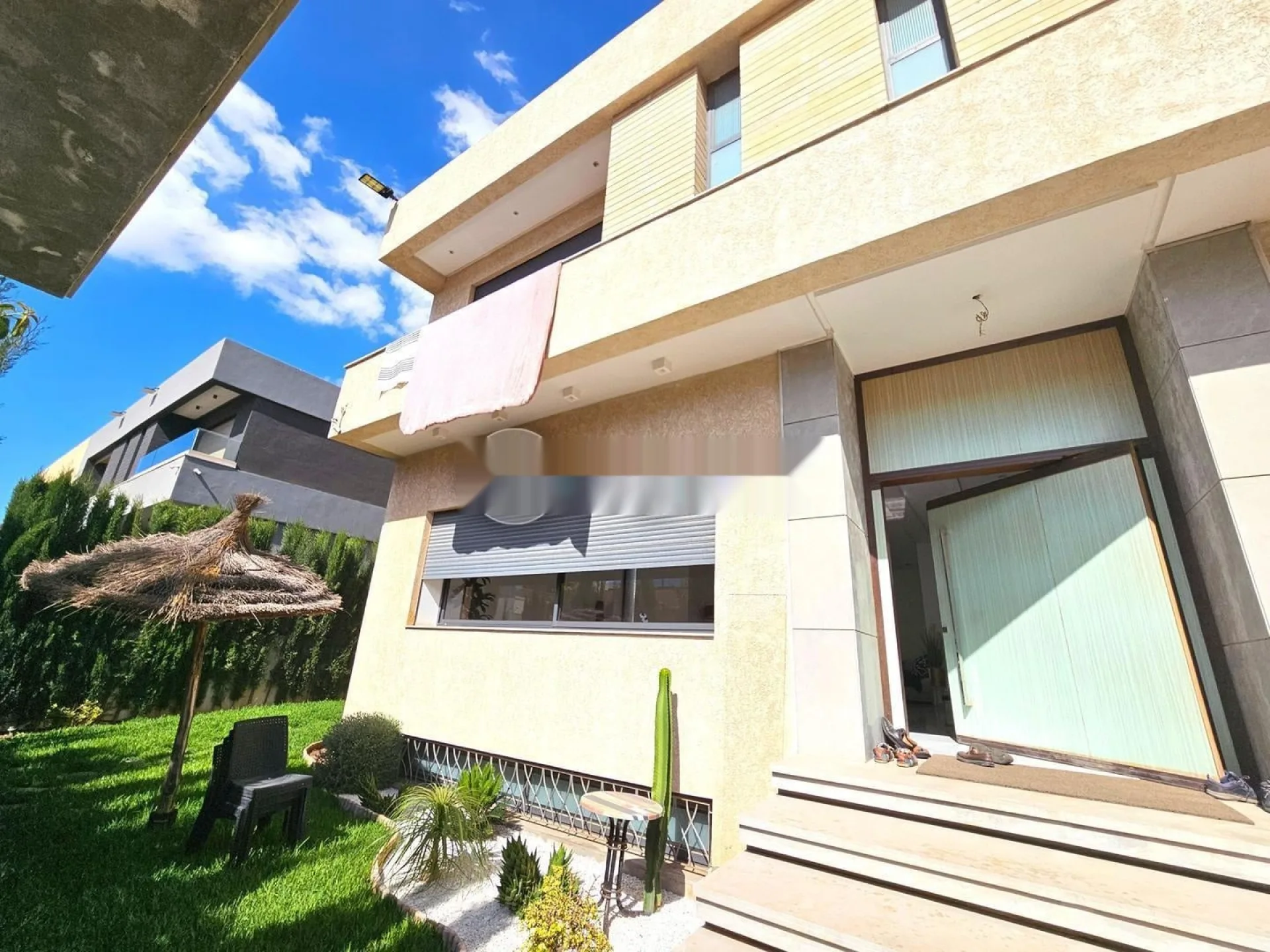 NOU-BO-1009 - Villa à vendre à Bouskoura