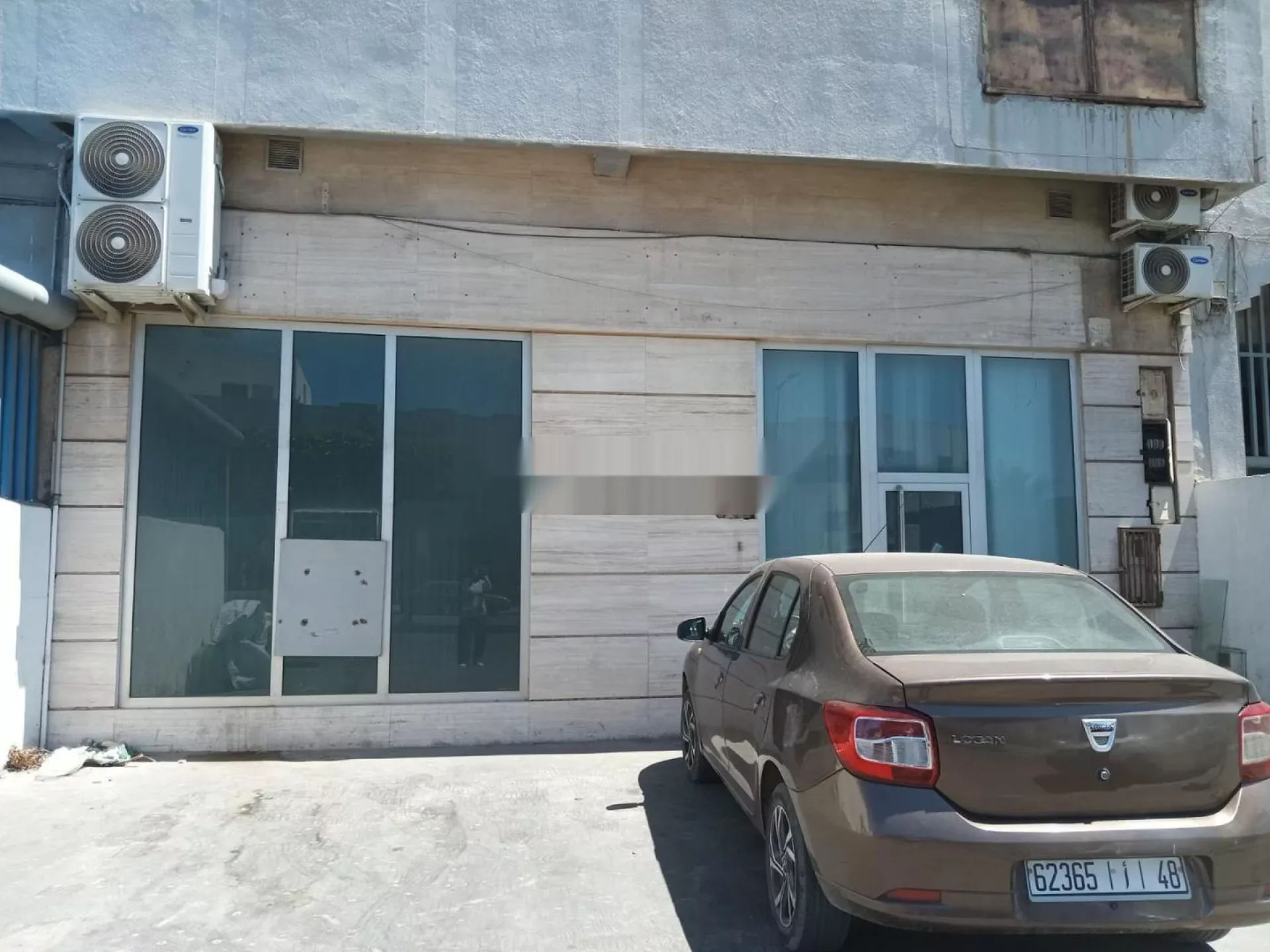 Local commercial 150m² ain sebaa 25000 dh/mois
