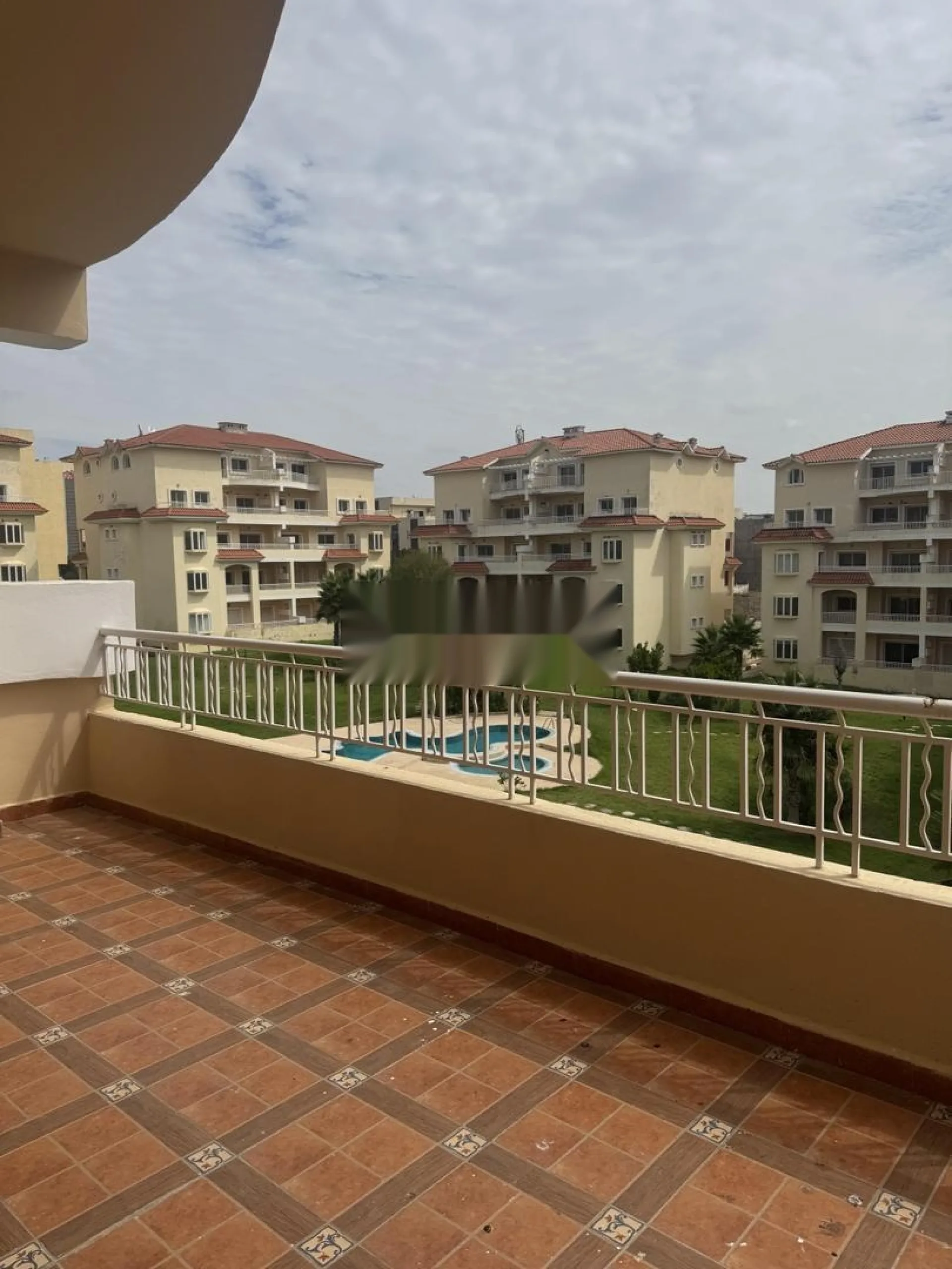 Duplex de 300m2 à vendre à Boukhalf