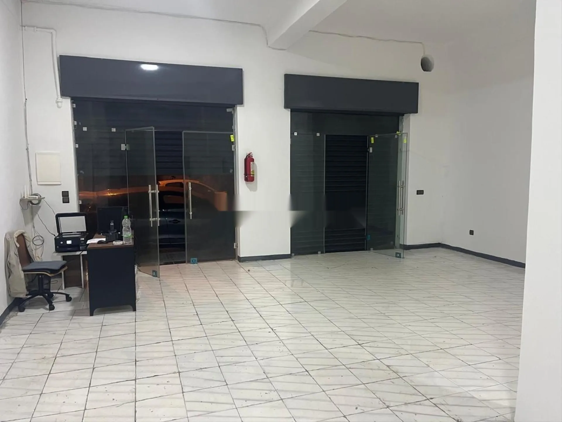 À Louer - Magasin Commercial à Beauséjour