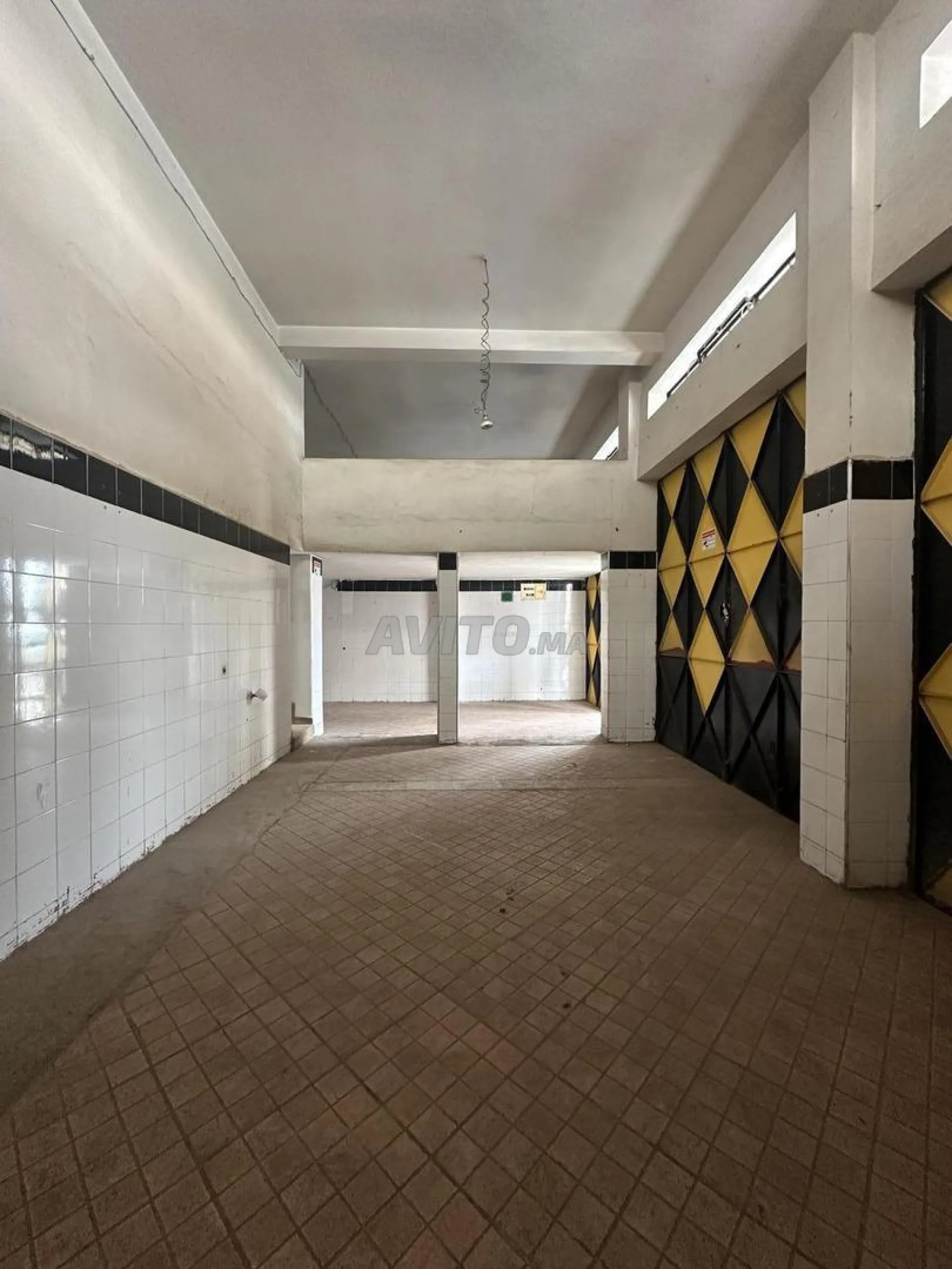Magasin 190m² Total Av Moulay Rachid