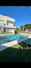 Villa à Beach El Mina avec piscine privée