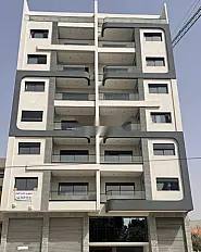 Terrain R plus 7 de 608 m² titré