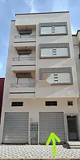 À vendre magasin enregistré avec un sous-sol (cave)