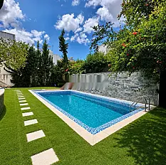 Villa meublée à vendre de 700 m² construits