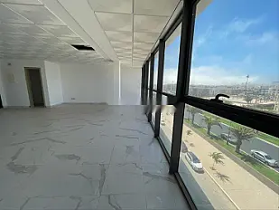 Plateau bureau neuf de 66m² à louer à Haut Founty
