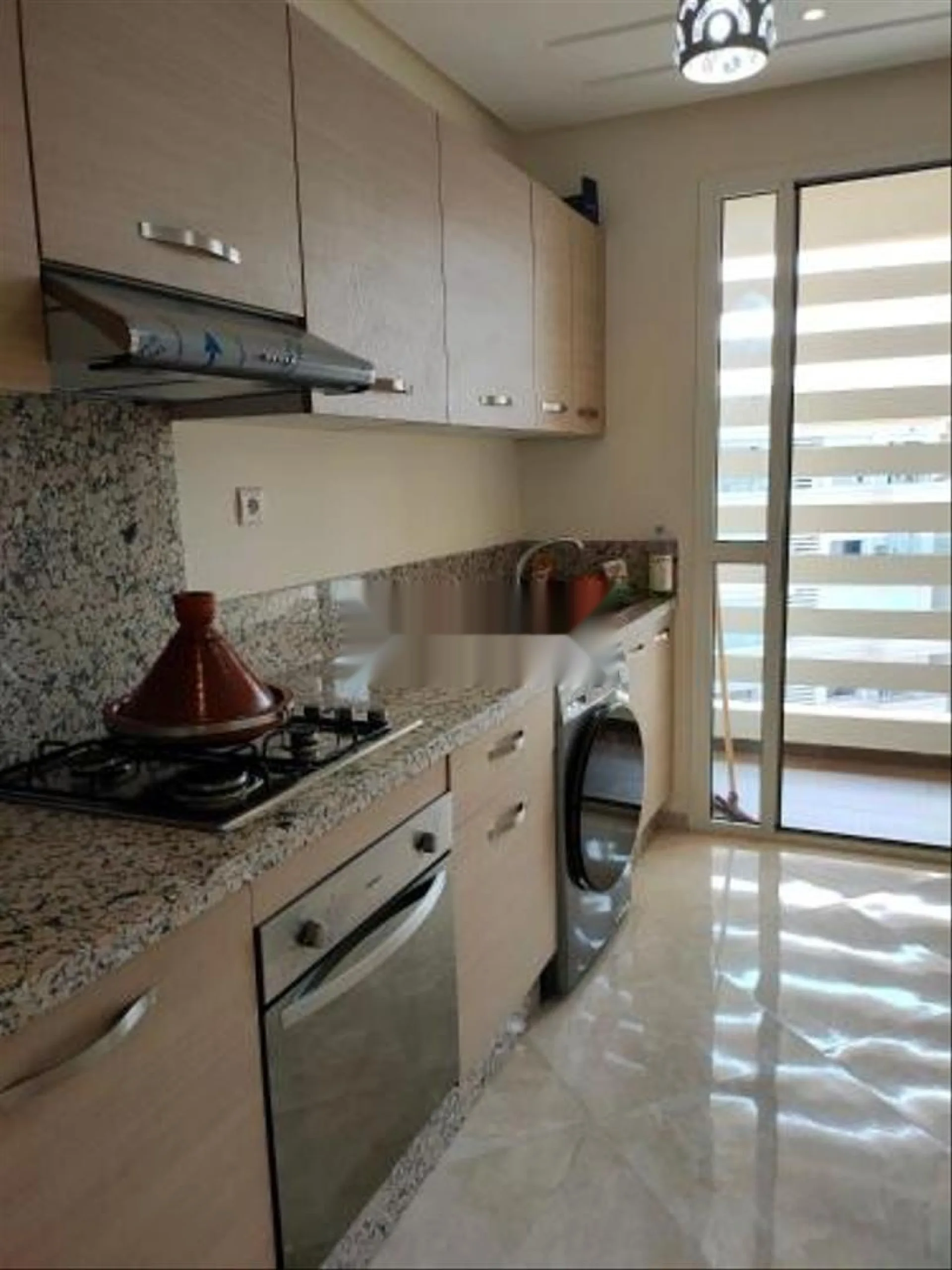 Grand appartement vide à louer
