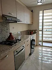 Grand appartement vide à louer
