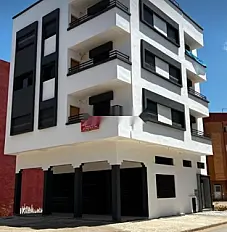 Terrain R3 façade. 18m