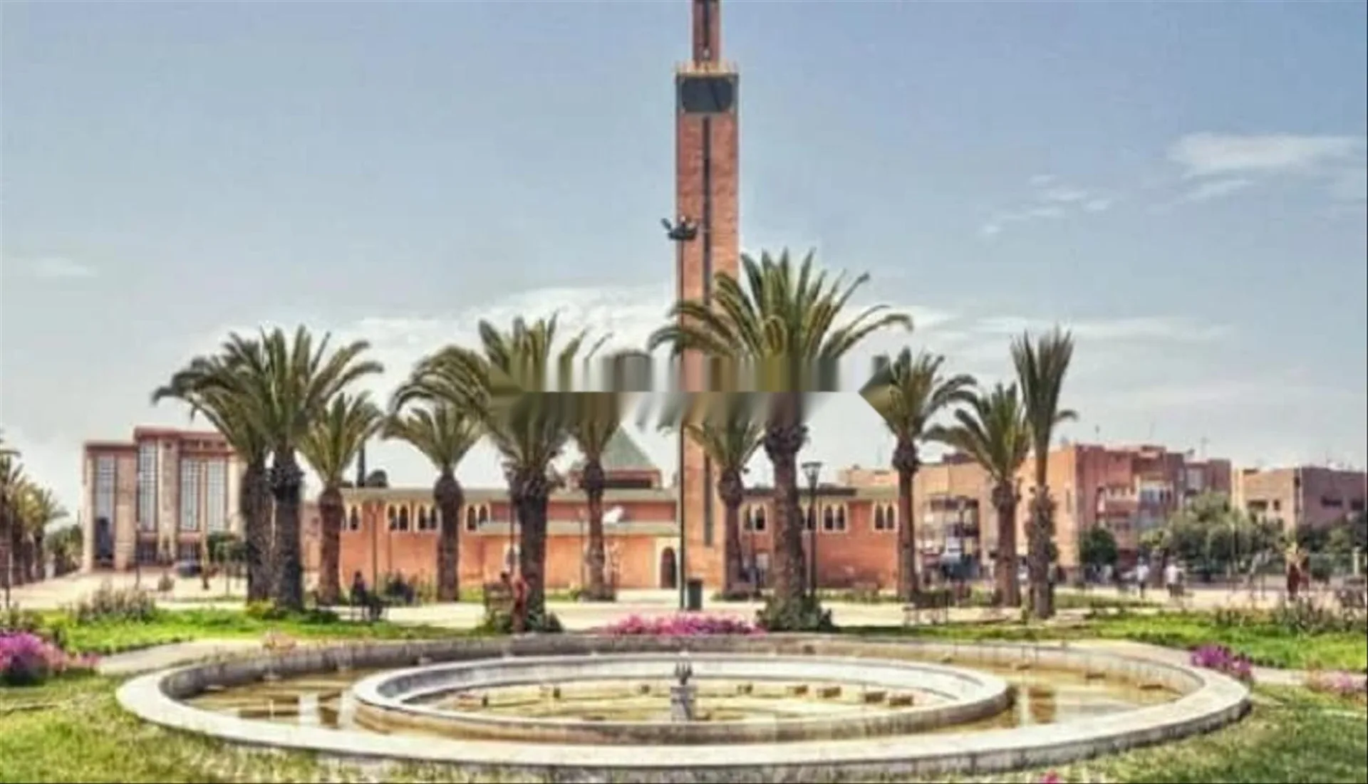 Maison neuve commerciale avec sous-sol, double façade, lotissement Oum Al Qura, Tiznit