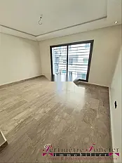 LES PRINCESSES Joli appartement vide à louer