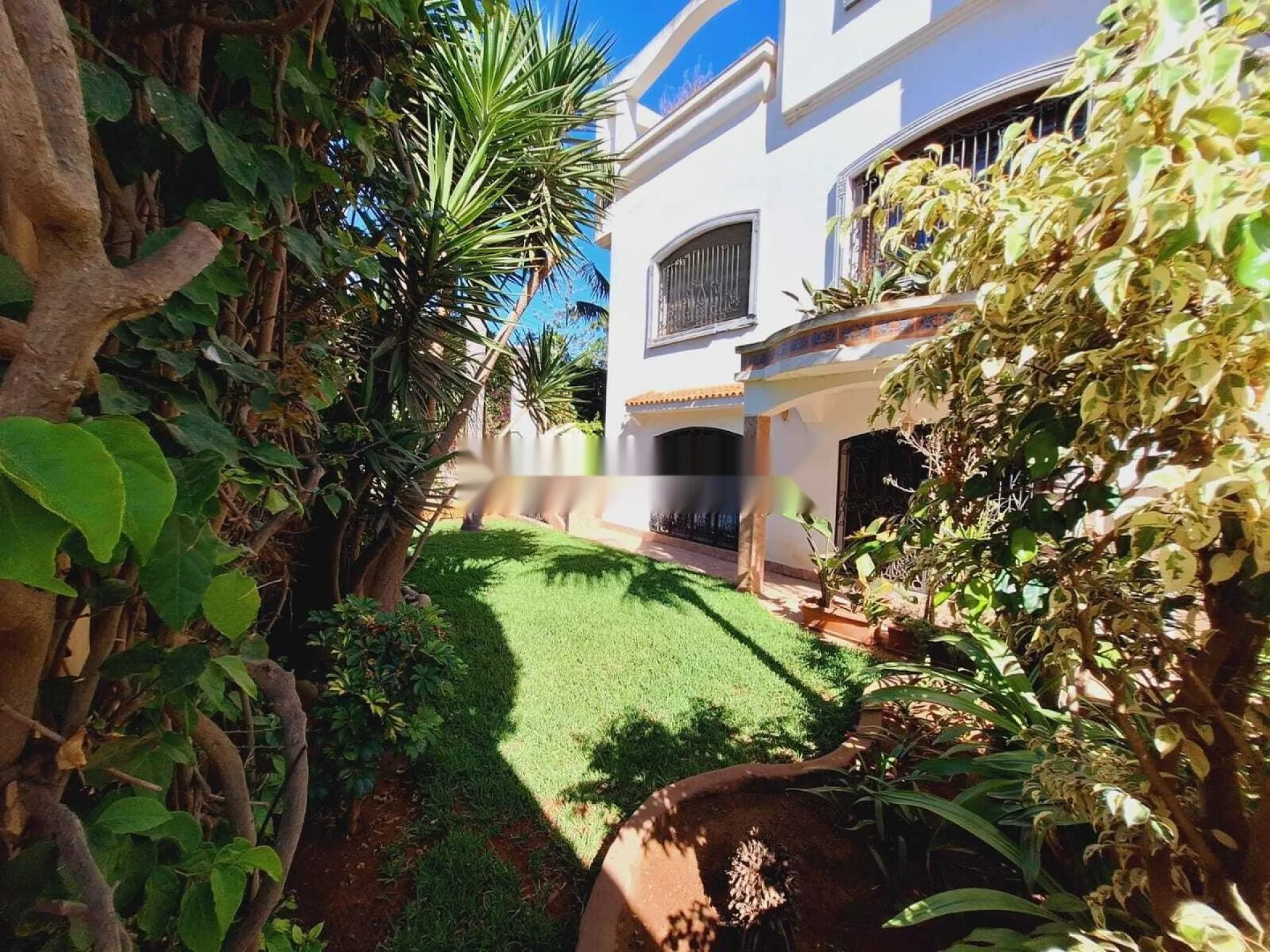 Villa 464 m² 3 façades - proche Casanearshore