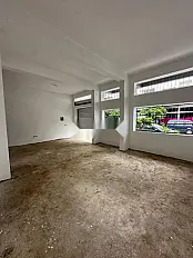 Local commercial à vendre 68 m² à Brahim El Khalil