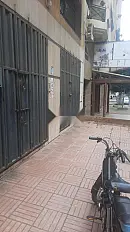 محل للبيع بجانب شارع روما 180م² و90م²