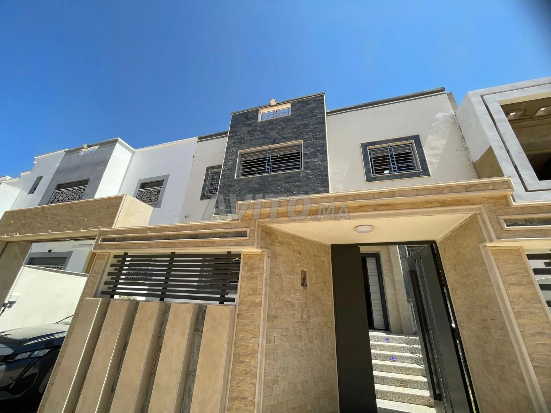 Villa moderne neuve à vendre Riad Toulal, Meknès