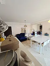استوديو جميل جداً