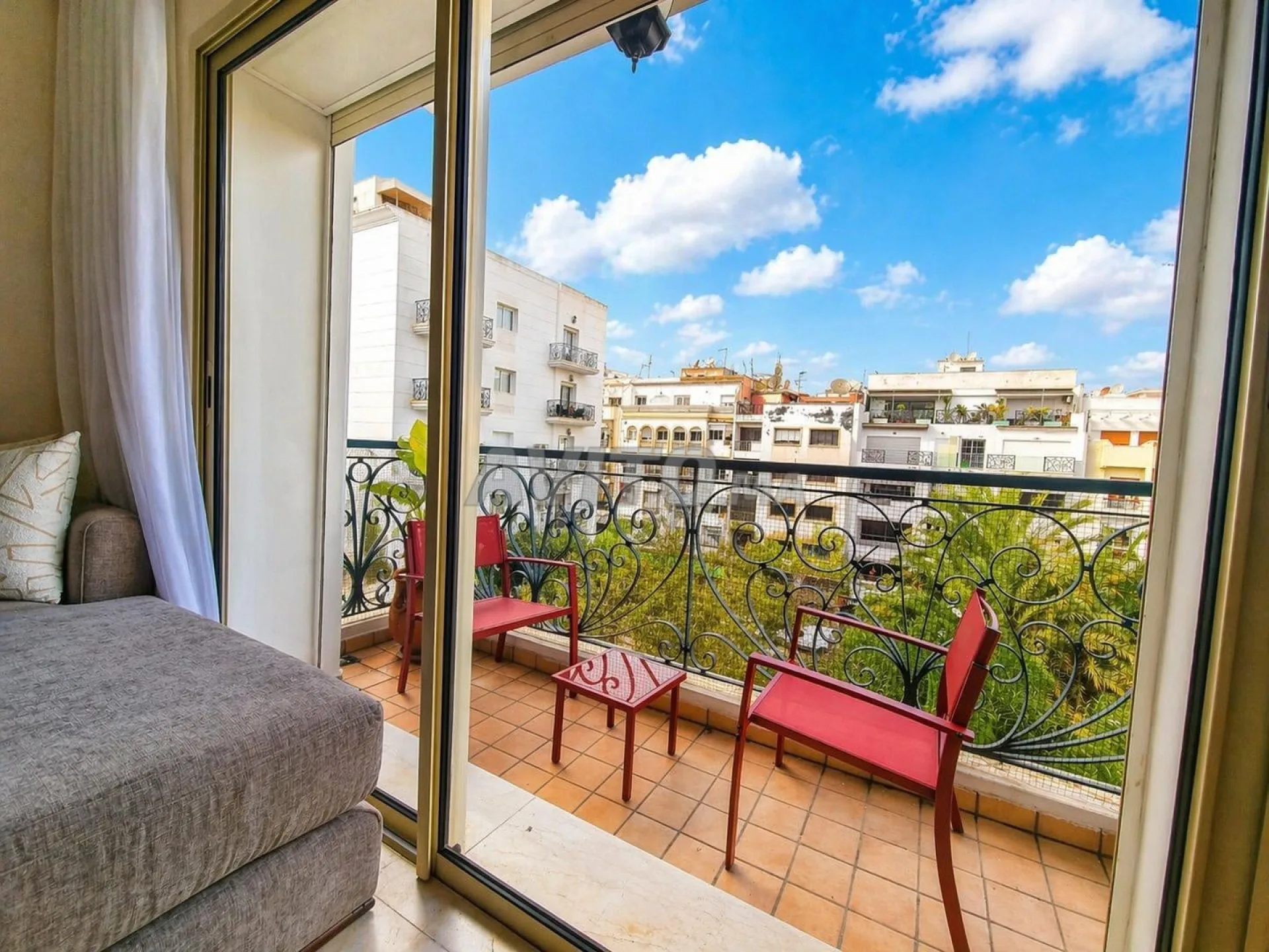 Appartement Meublé neuf à louer sur Maârif