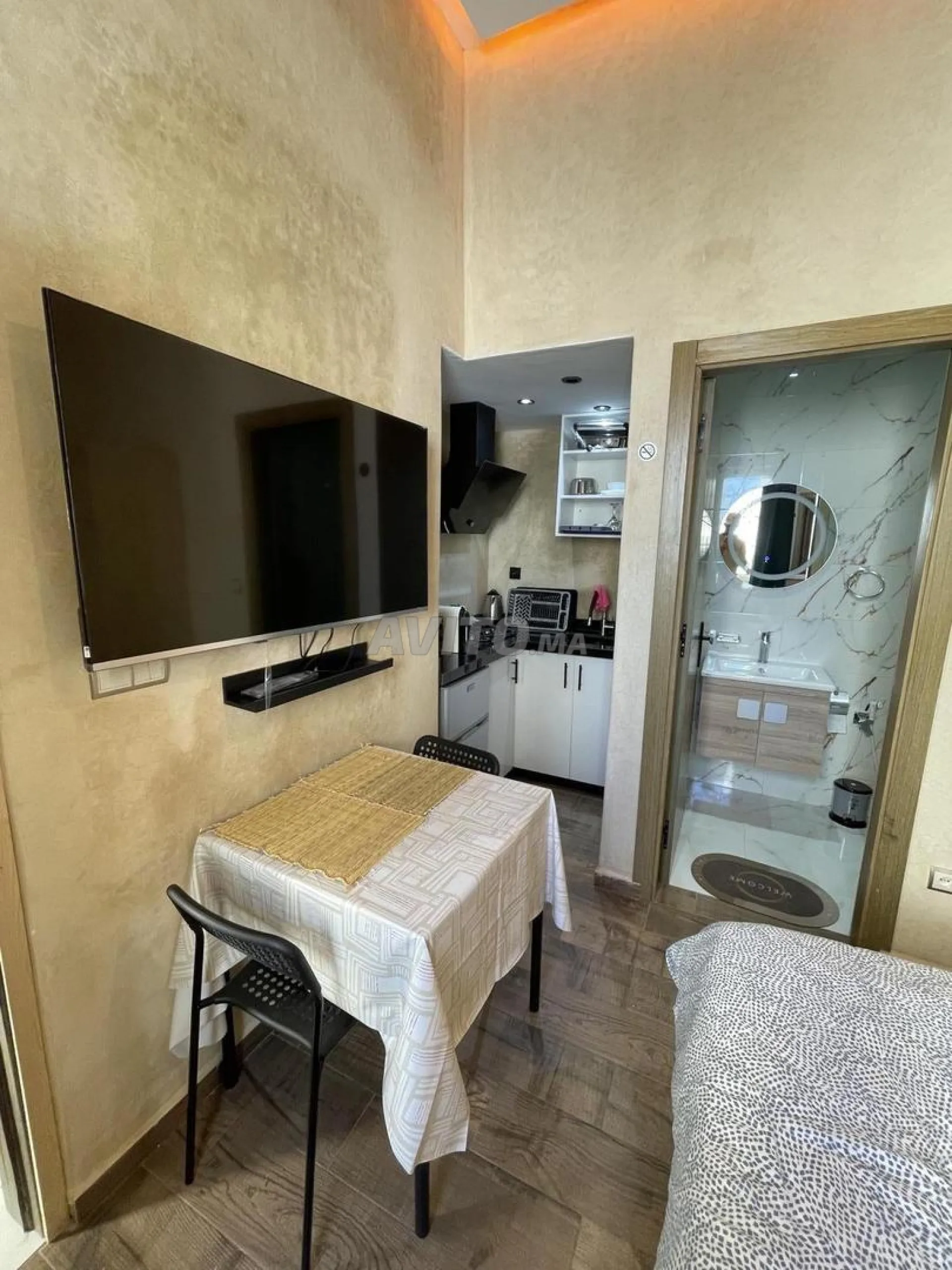 Studio propre au bord de la mer