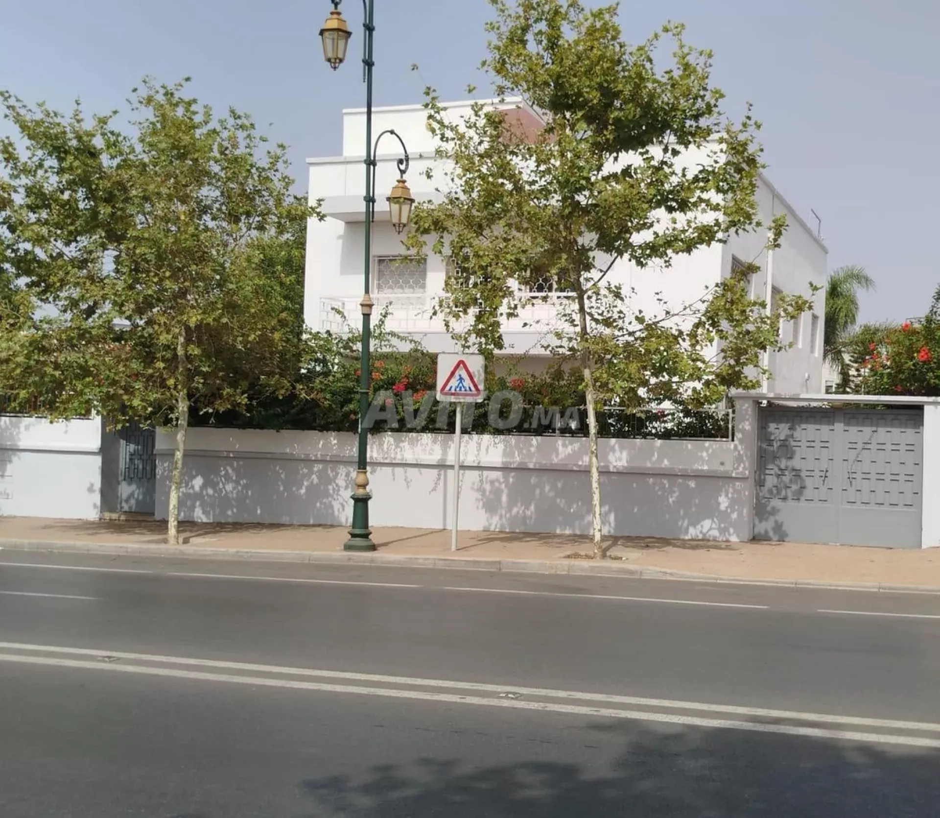 فيلا 568 متر مربع، حي الطيران (على شارع رئيسي)