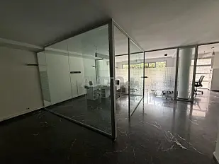 Bureau pour activité professionnelle en location