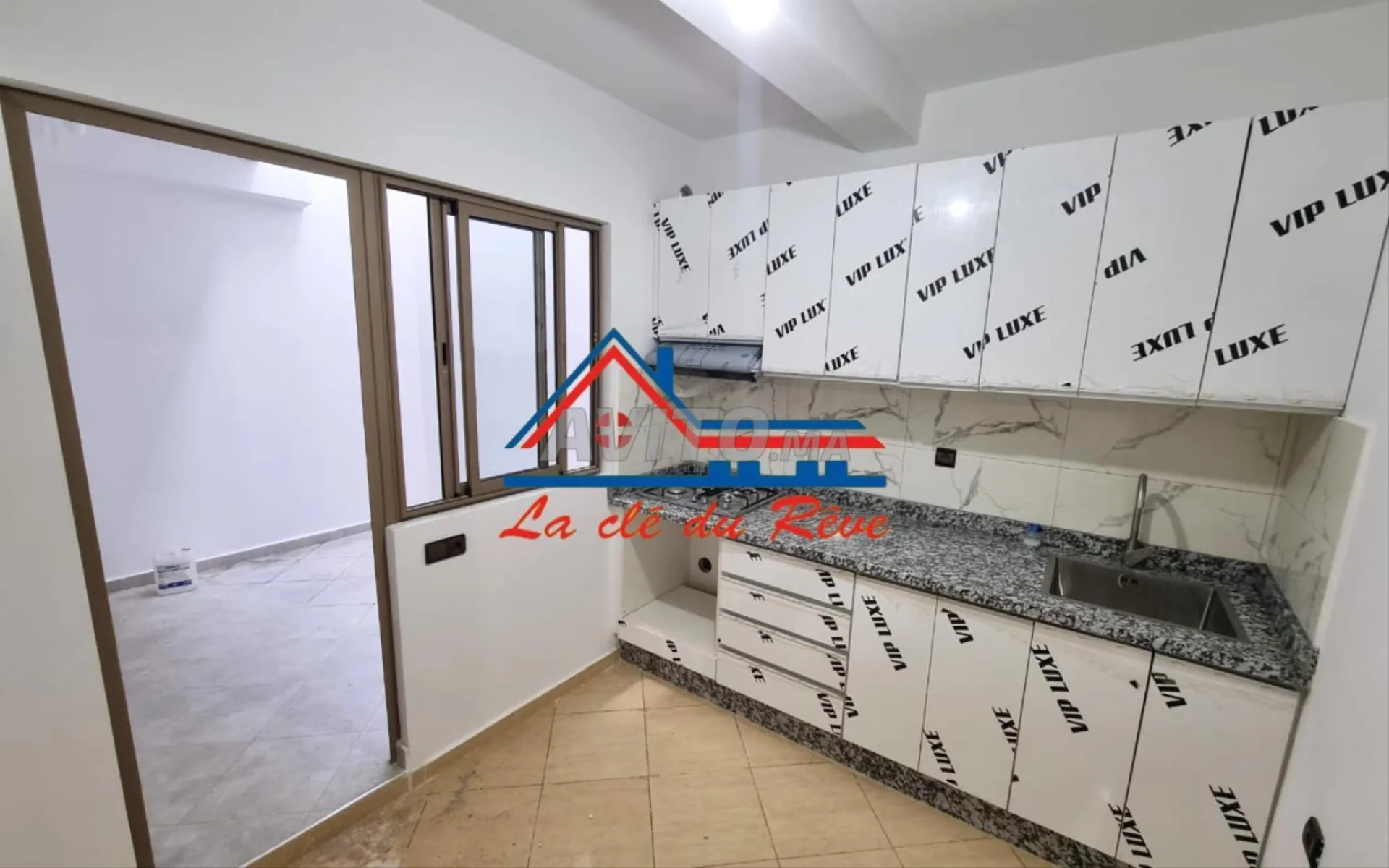 Joli appart neuf de 70m à louer Av. Menzeh