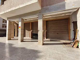 Local commercial sur avenue principale