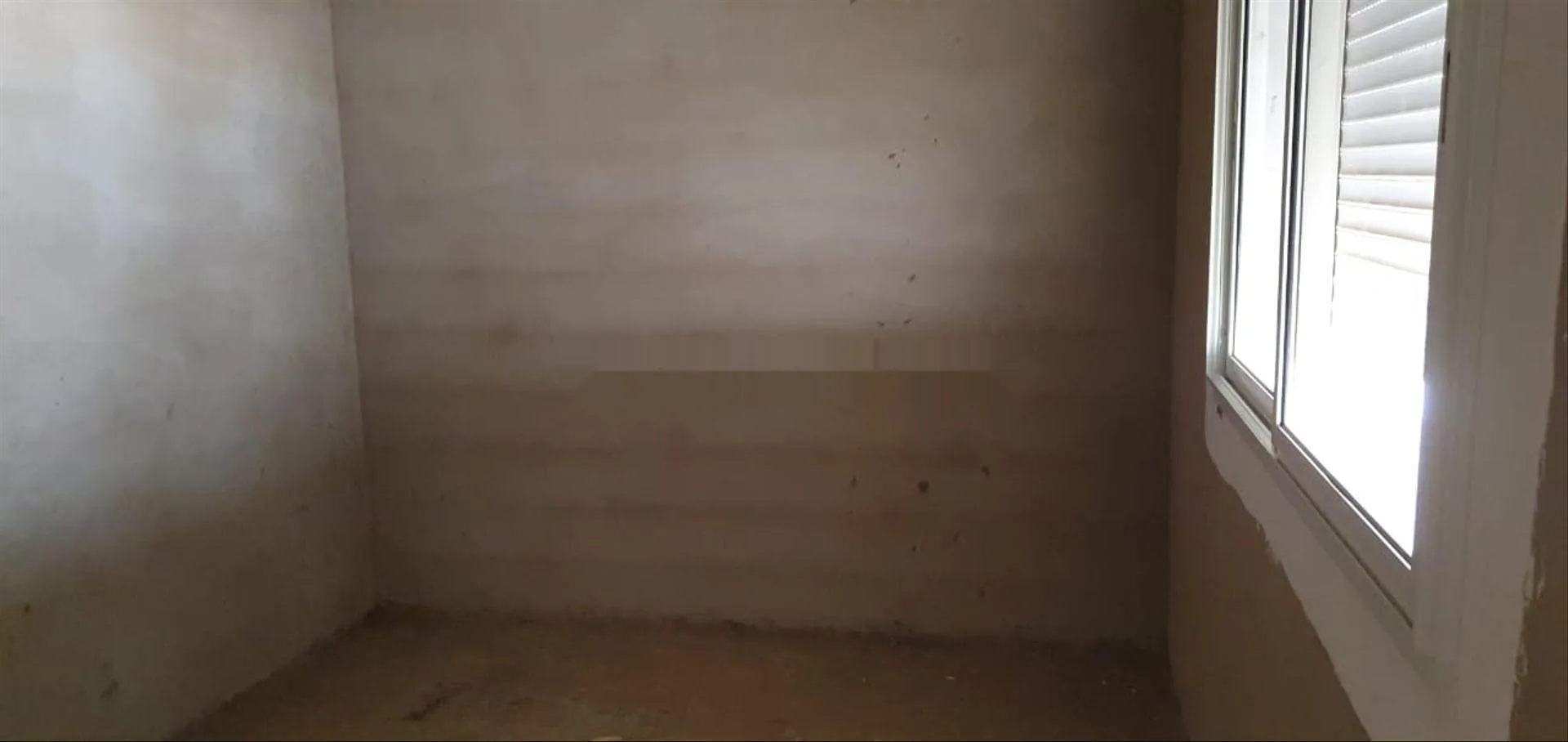بيع منزل في مرحلة الهيكل الخرساني (غرو أوفر)