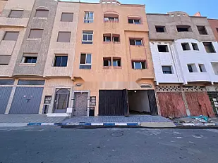 Maison 120m2 RDC Comm 3 étages en vente à Bouznika