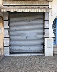 4 garages à vendre à Nador, titre magasin