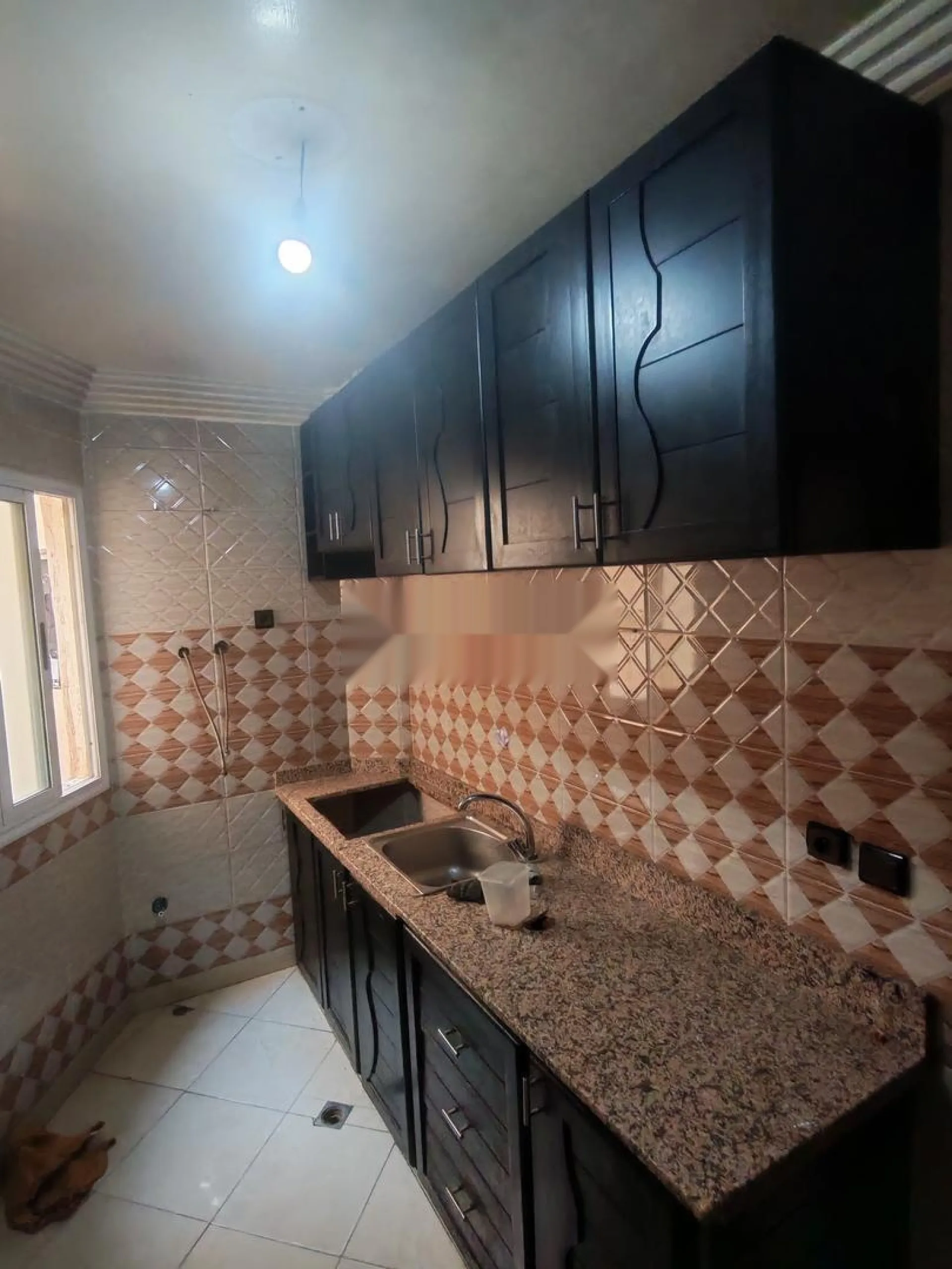 A louer appartement vide à izdihar 2