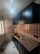 A louer appartement vide à izdihar 2