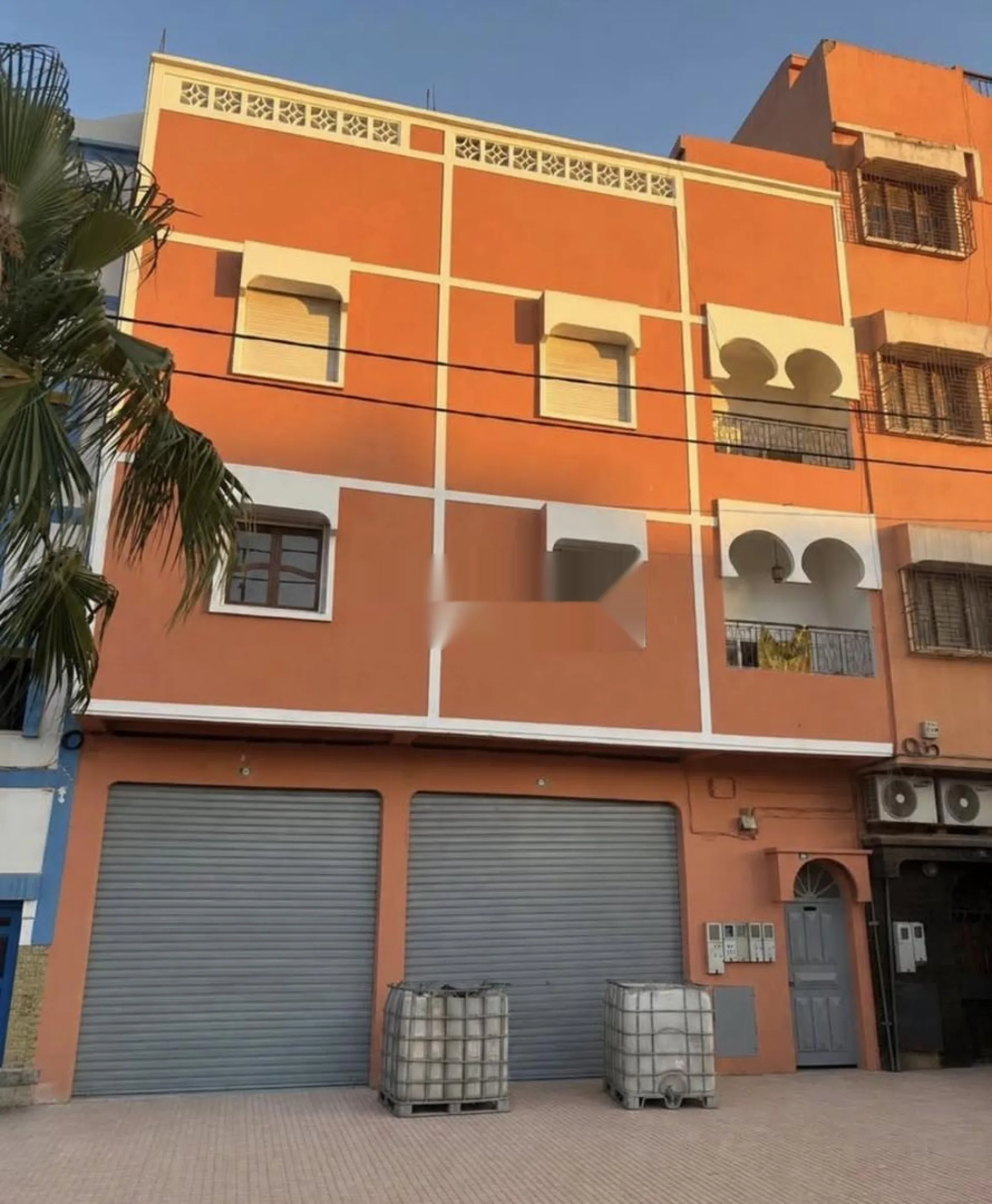 Immeuble commercial à vendre