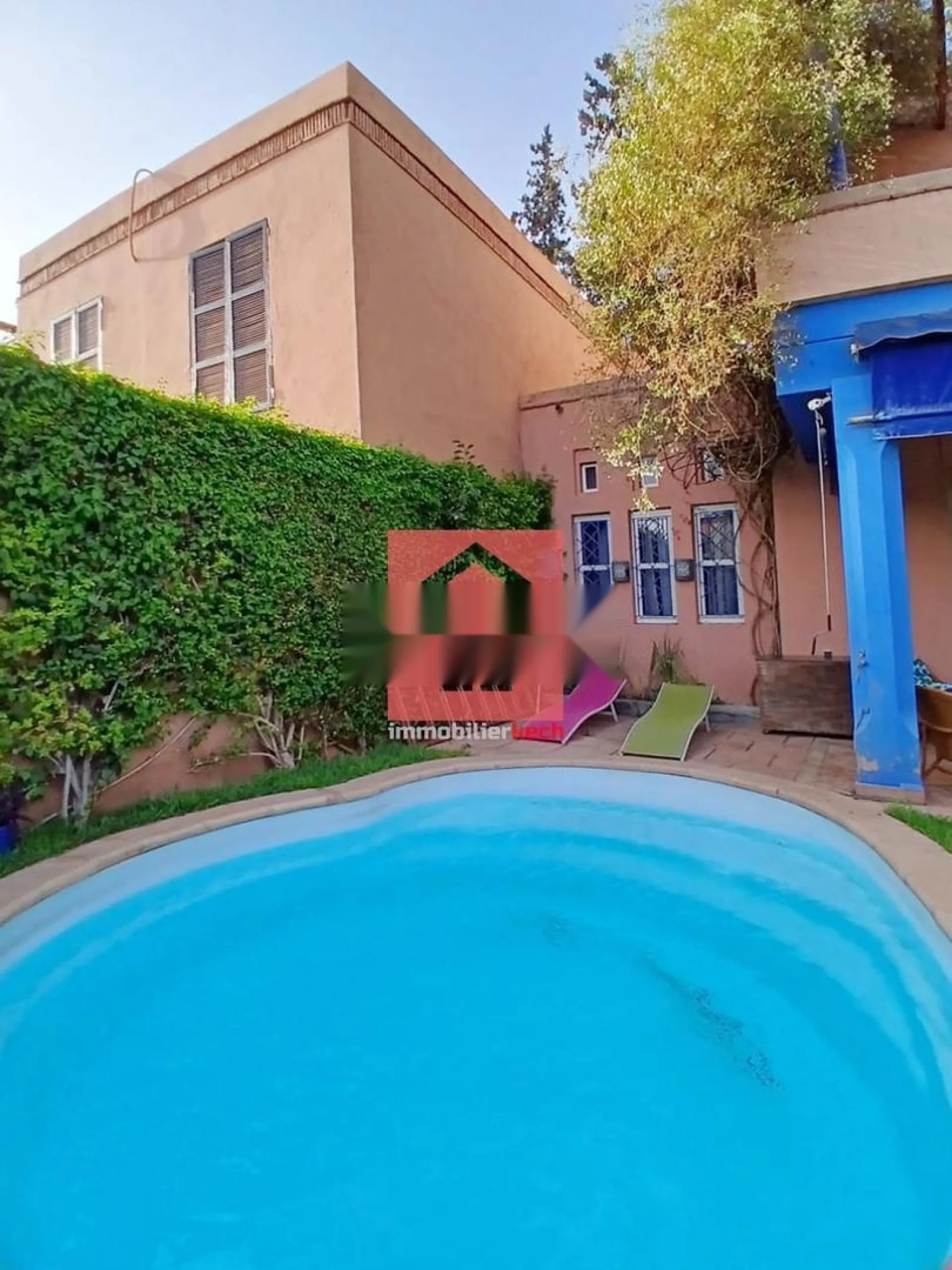 Villa meublée avec piscine privée à louer mensuellement