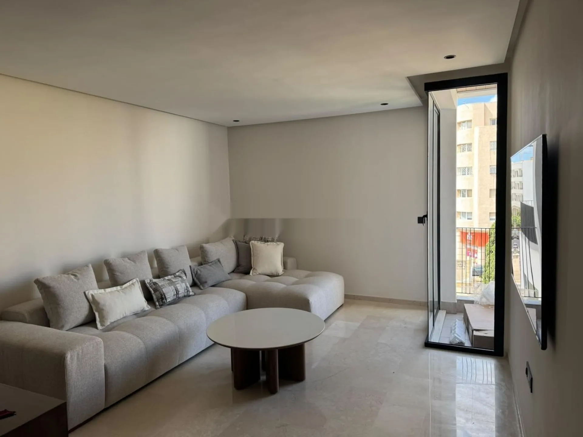 Studio à louer 53 m² à Franceville