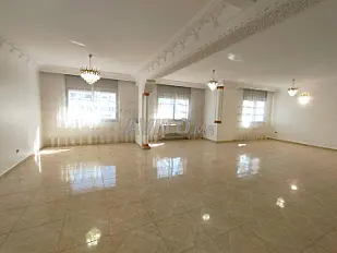 Appartement à louer 210 m² Racine