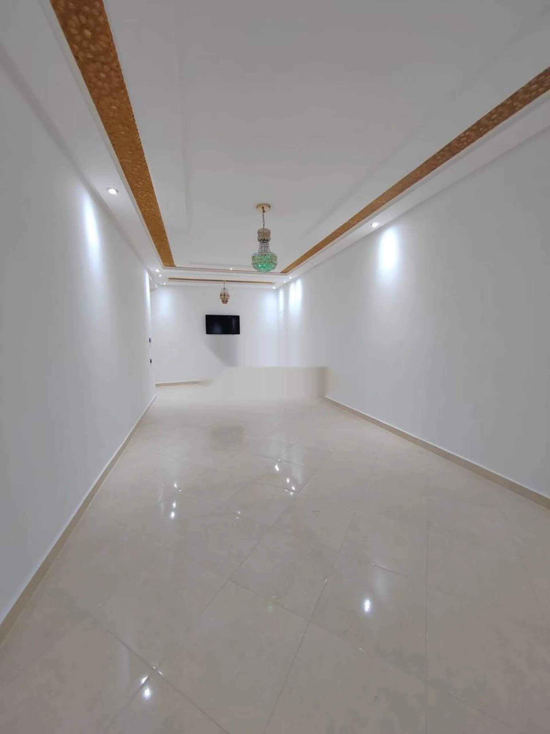 Appartement vide à louer Bayti Sakan