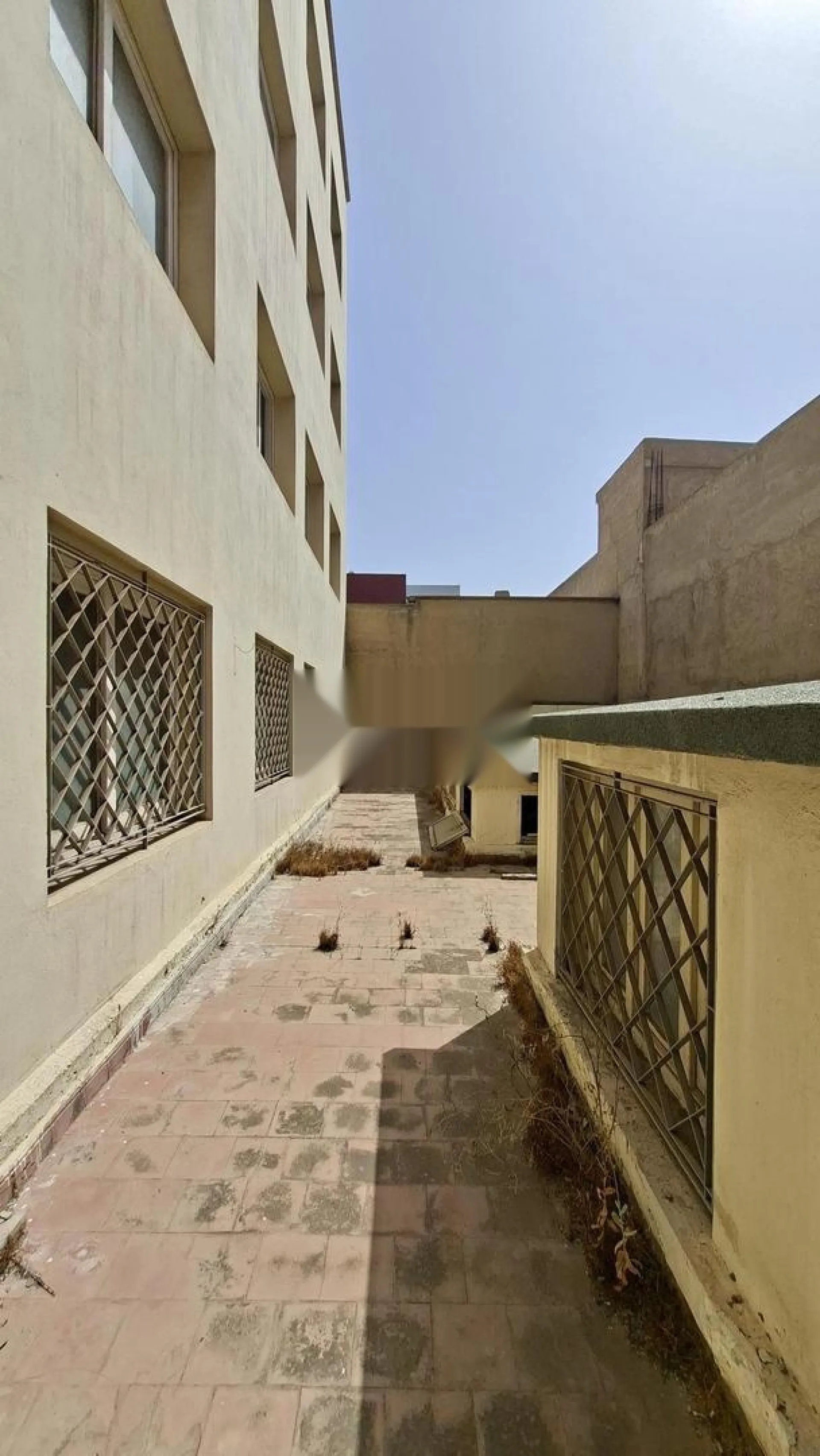 مصنع على 4 طوابق بحي موريتانيا عين السبع