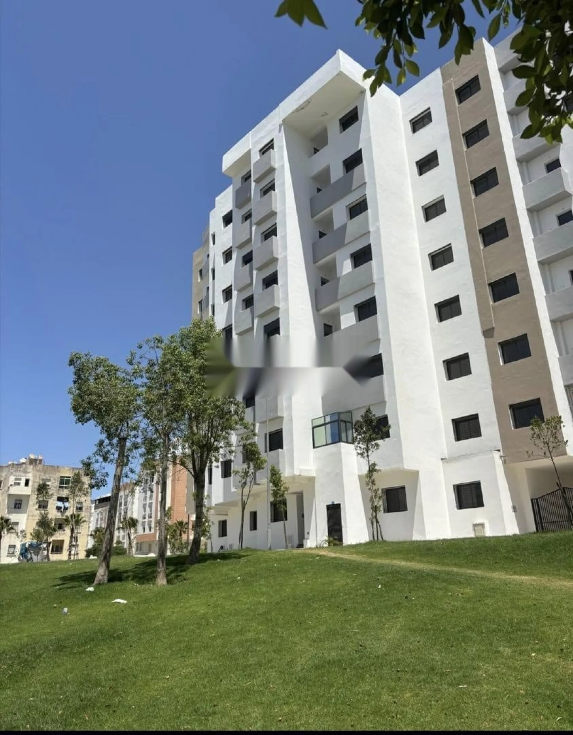 Appartement 55 m², 2ème étage avec ascenseur, Jardins de Gzénaya