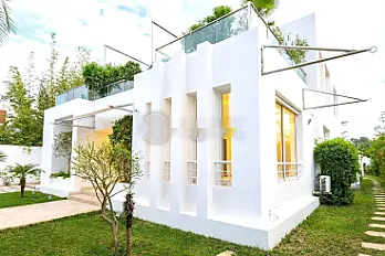 RBA-AG-1139 - Villa à louer à Hay